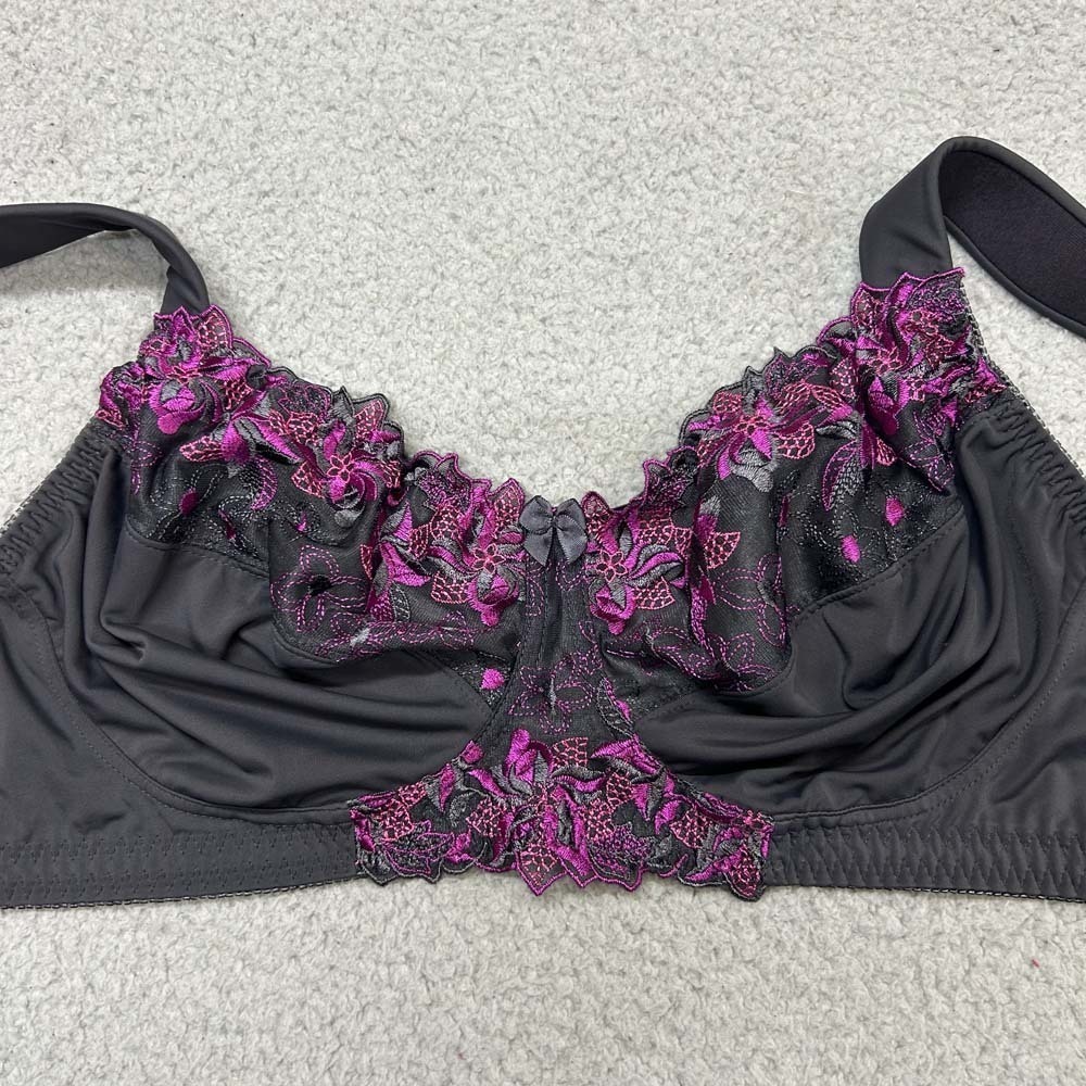 Curve Muse Bra 40DD Minimizer Bra  Plus Size Minimizer Unlined Wireless Bra NWT